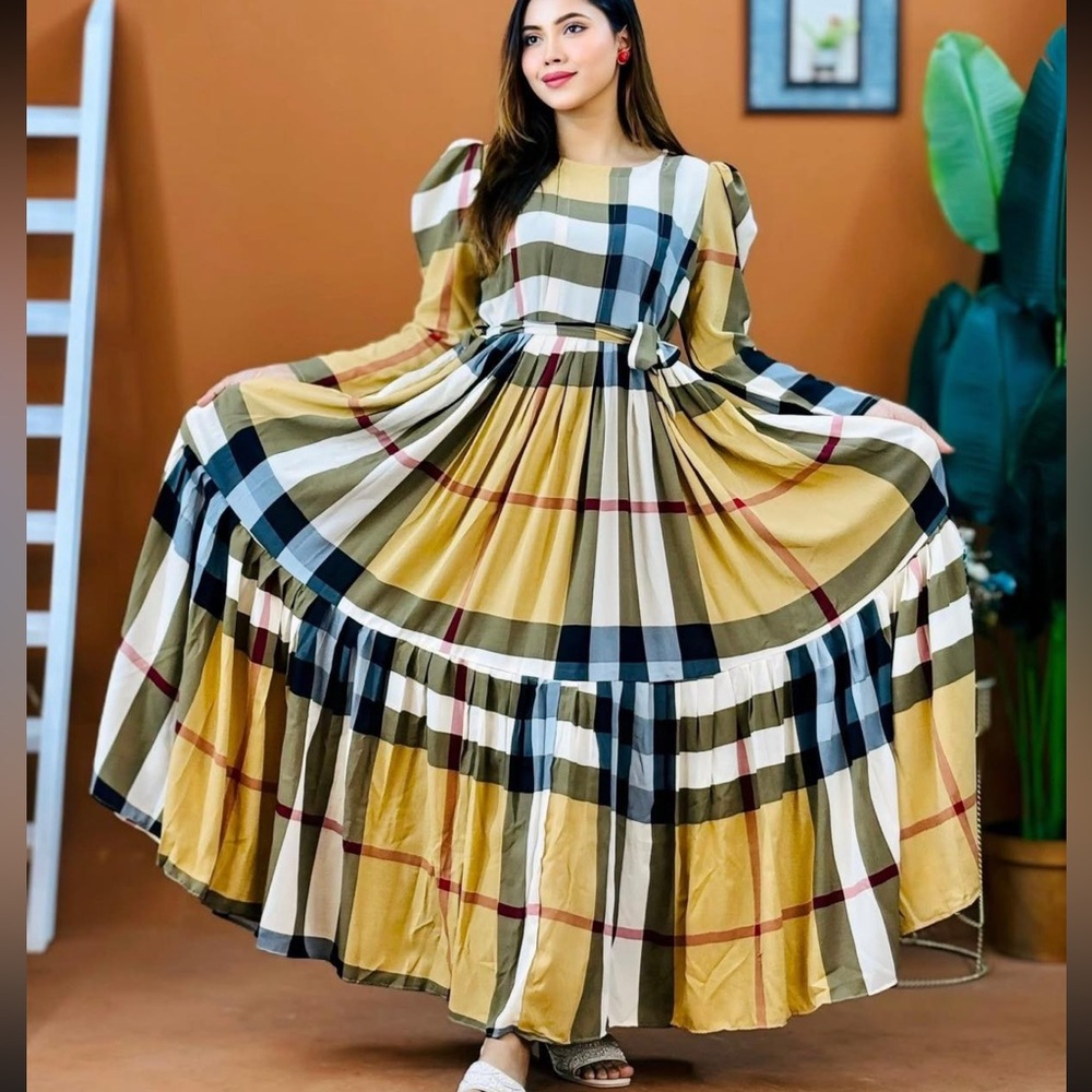 Plaid women long Dress in Yellow and Black size medium